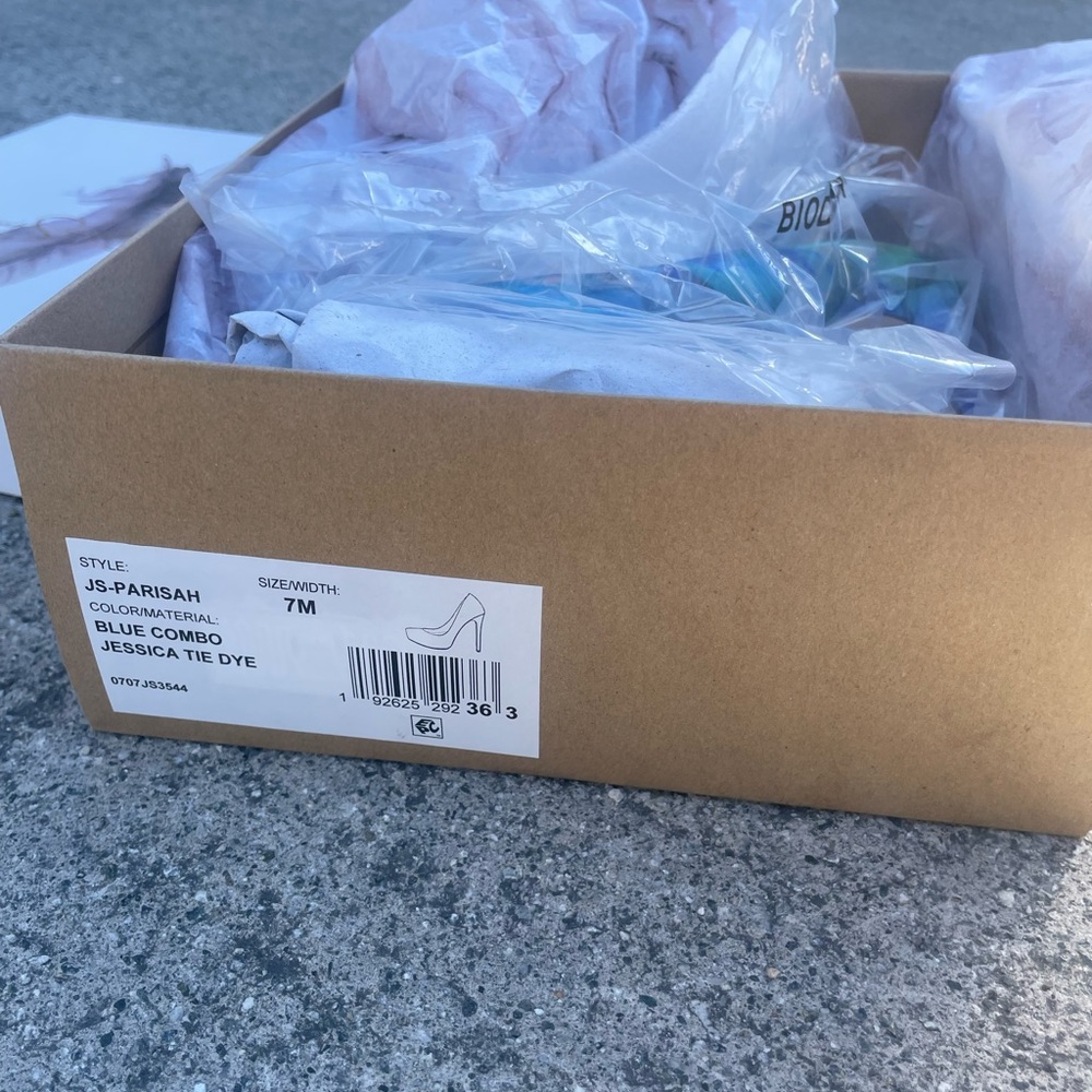 Jessica Simpson Blue Combo Tie Dye Footwear